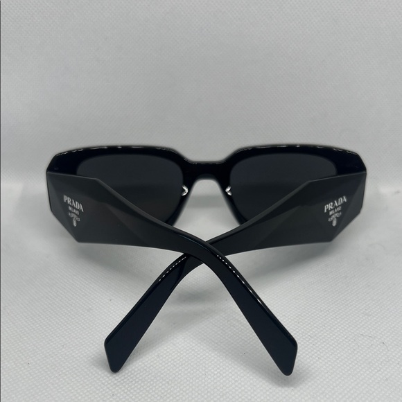 PRADA Milano Black Lens UNISEX Sunglasses - Picture 5 of 5